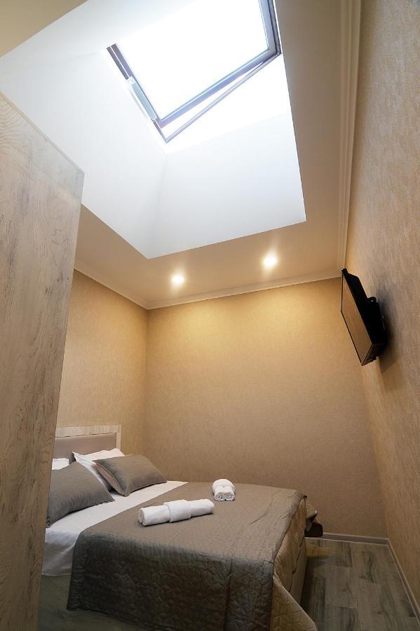 Friendship House Hotell Tbilisi Exteriör bild