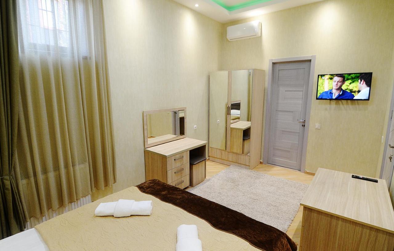 Friendship House Hotell Tbilisi Exteriör bild