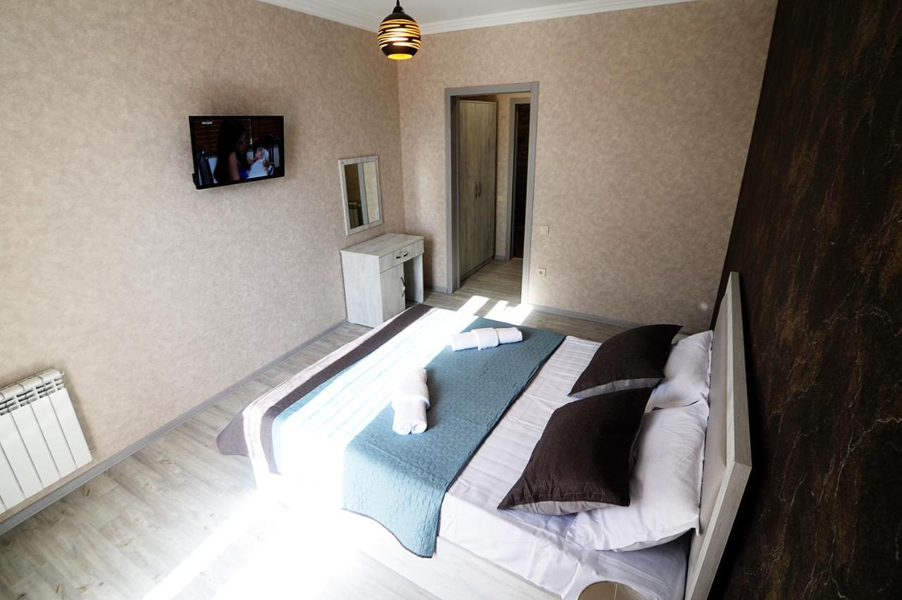 Friendship House Hotell Tbilisi Exteriör bild