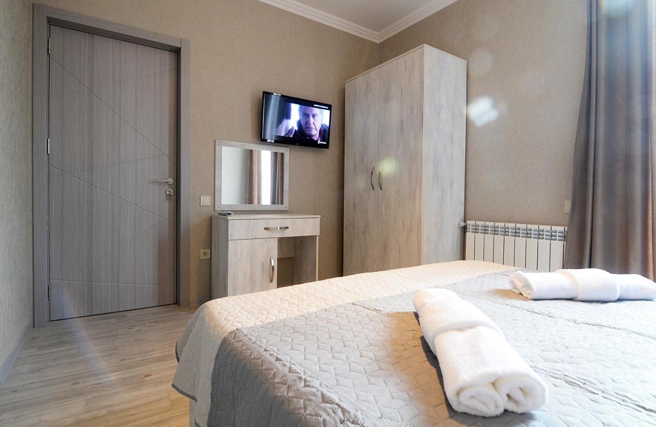 Friendship House Hotell Tbilisi Exteriör bild